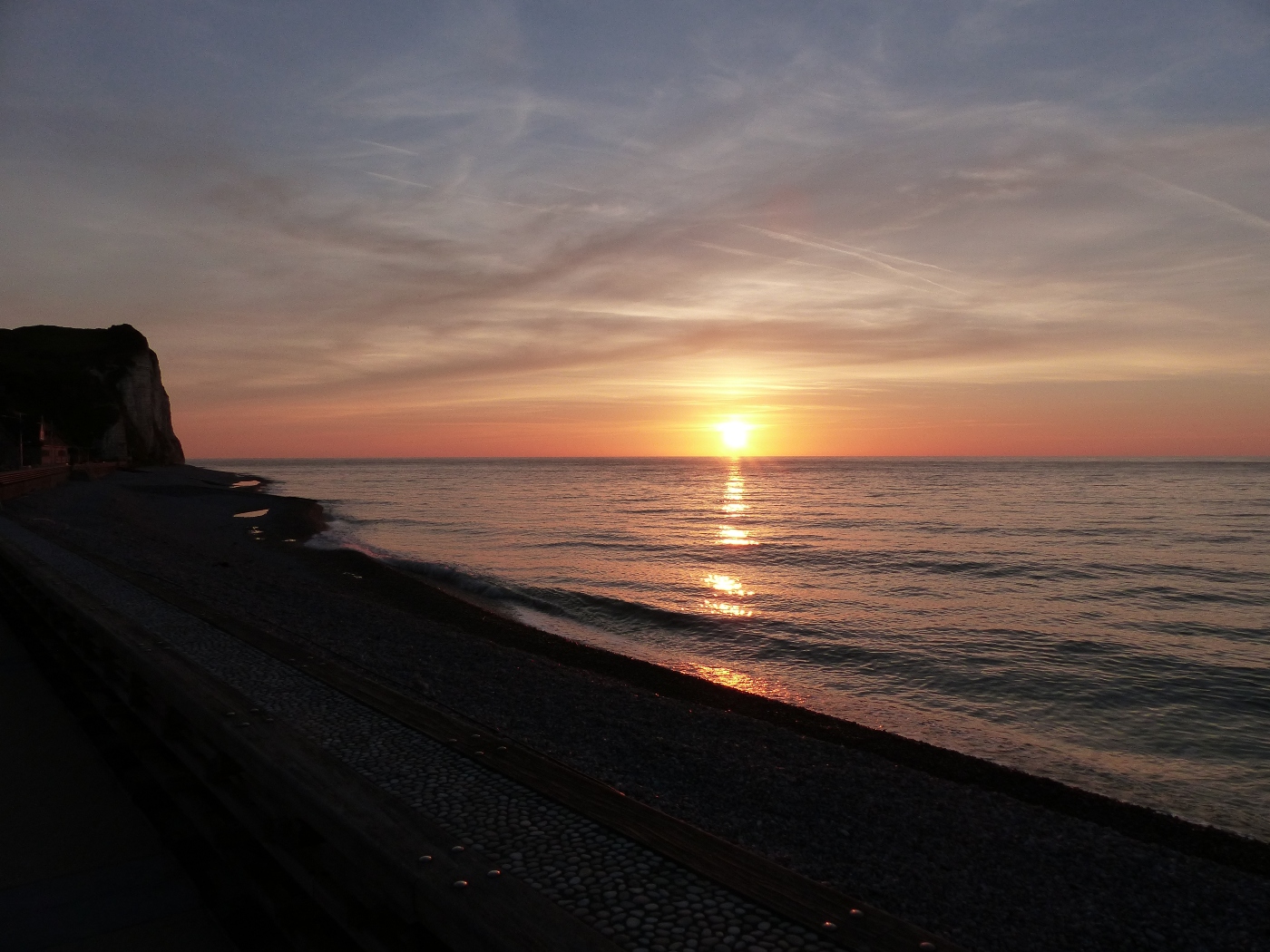 COUCHER DE SOLEIL SUR LA PLAGE DE VEULETTES SUR MER