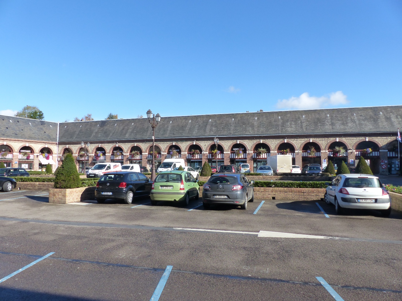 PLACE DE LA MAIRIE A CANY BARVILLE